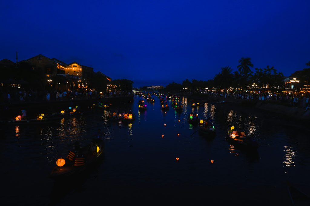 hoi an lantern river vietnam evening