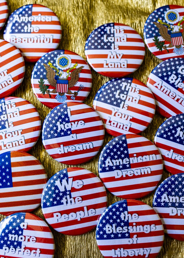 american flag speech bubble language diversity