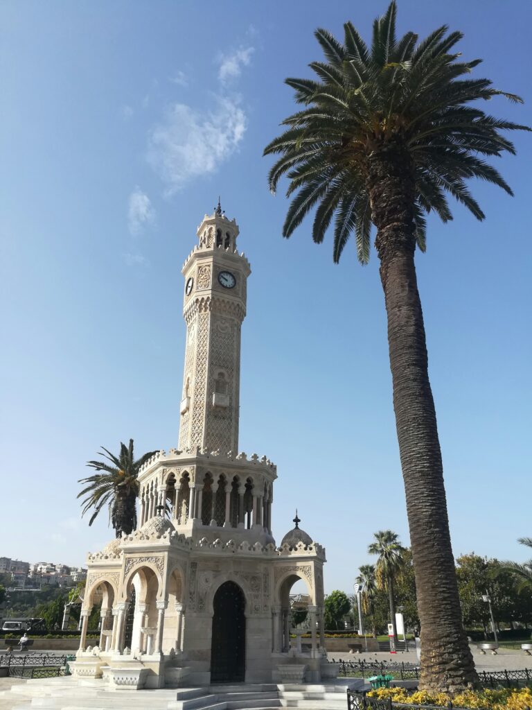 İzmir Clock Tower, standing since 1901, Konak Square, Turkey