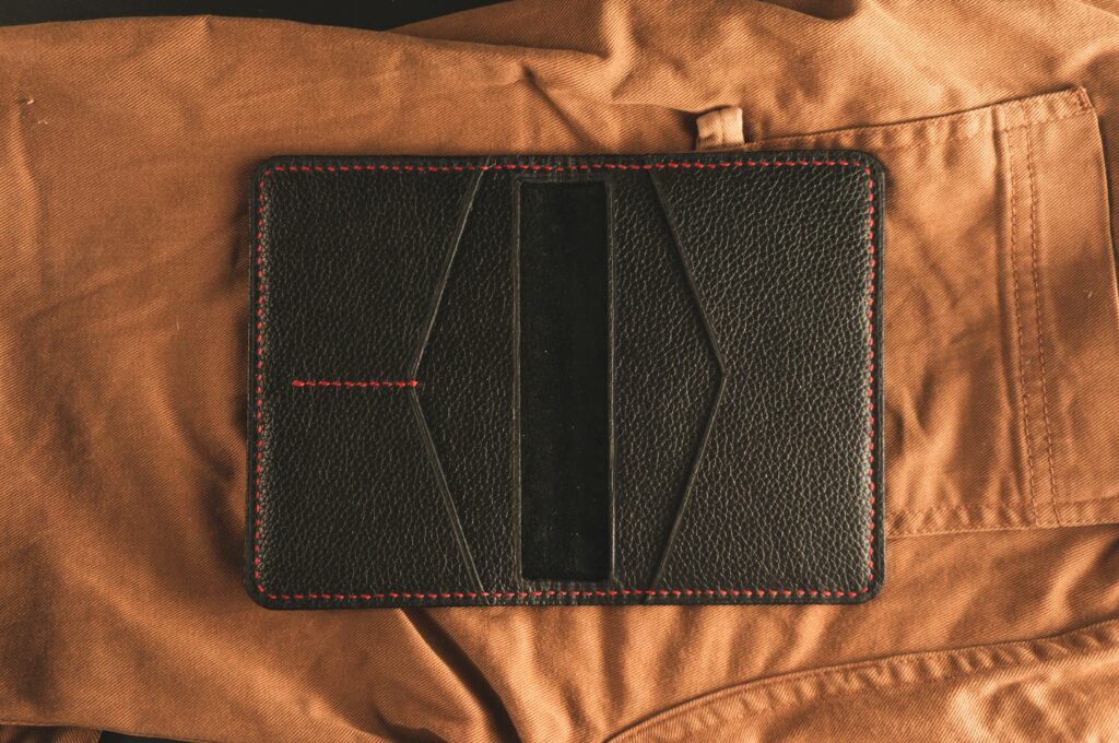 leather-goods-handmade